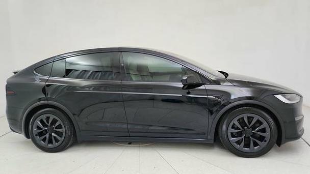 TESLA MODEL X 2023 7SAXCDE5XPF407999 image